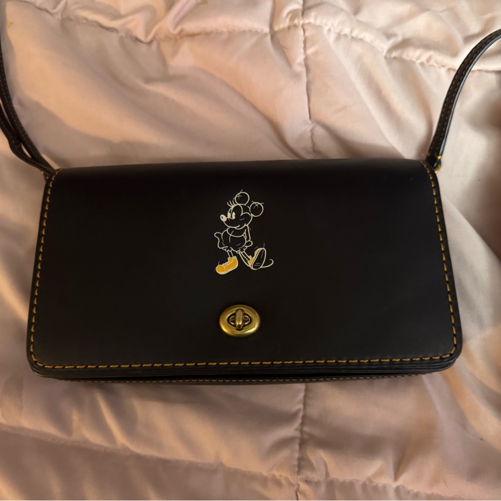 Minnie coach cross body